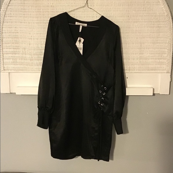BCBGeneration Day Side Wrap Dress (NWT) - Picture 5 of 9